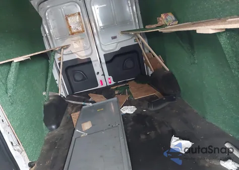 2015 Ford Transit T-250 z USA, uszkodzony, nr VIN 1FTNR2CM7FKA74888